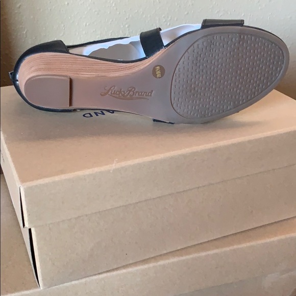 Lucky wedge - Picture 2 of 4